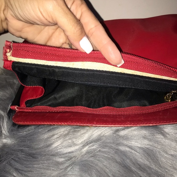 💯% Authentic Moschino Red Clutch Cosmetic Handbag - Picture 12 of 16